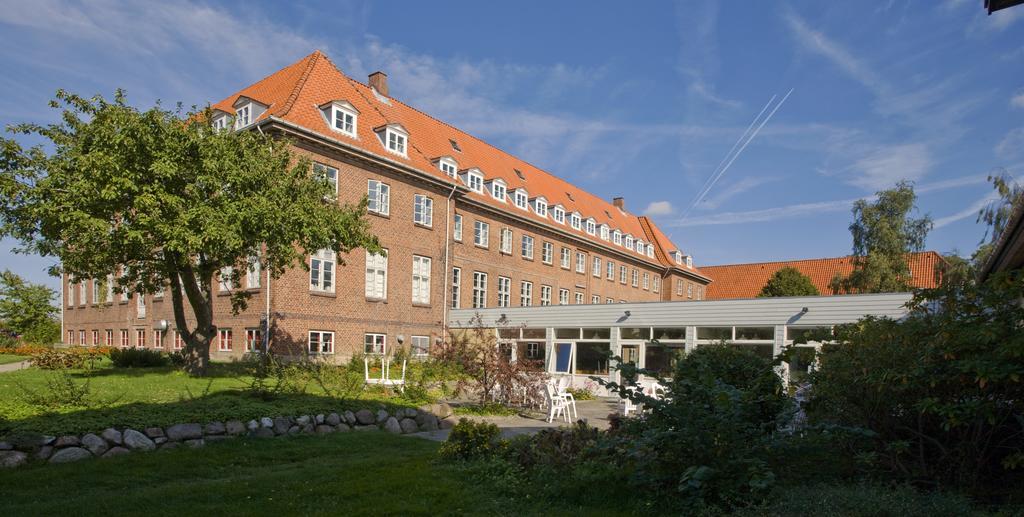 Emmaus Hostel Haslev Экстерьер фото