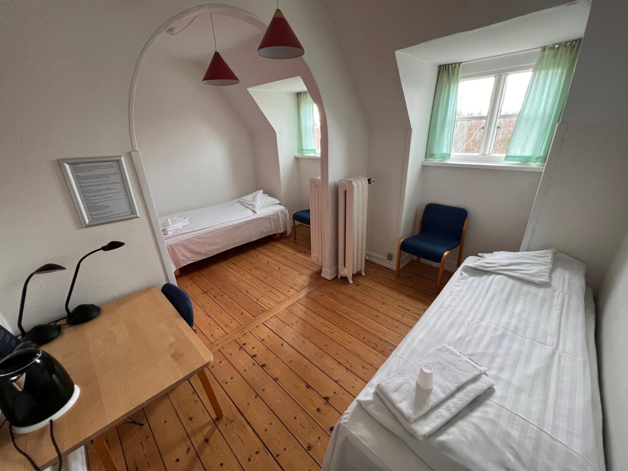 Emmaus Hostel Haslev Экстерьер фото
