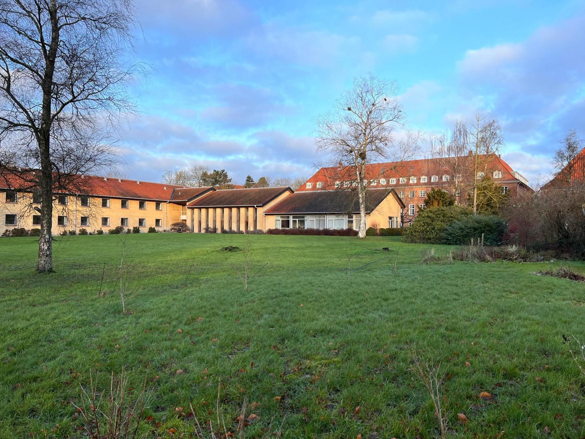 Emmaus Hostel Haslev Экстерьер фото