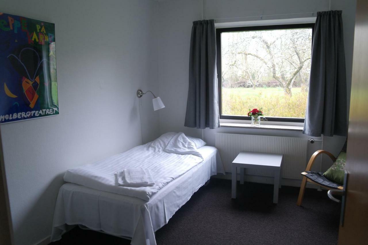 Emmaus Hostel Haslev Экстерьер фото